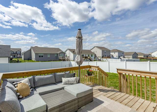 Property at 3121 NW 27th Cir, Ankeny, IA 50023, 4 beds, 3.5 baths
