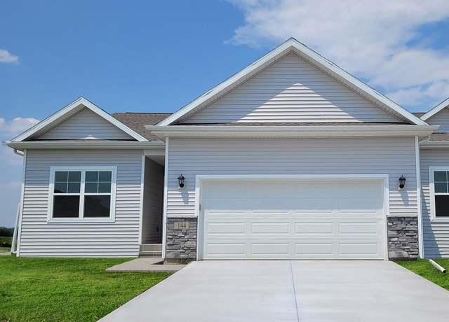 Property at 2538 Brook View Dr, Des Moines, IA 50317, 3 beds, 3 baths