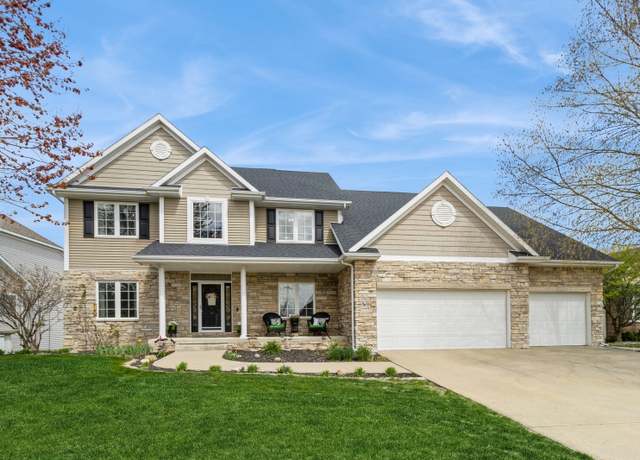 Property at 14403 Dellwood Dr, Urbandale, IA 50323, 5 beds, 3.5 baths
