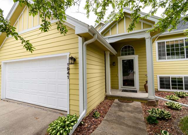 Property at 1941 NW 158th St, Clive, IA 50325, 4 beds, 2.5 baths