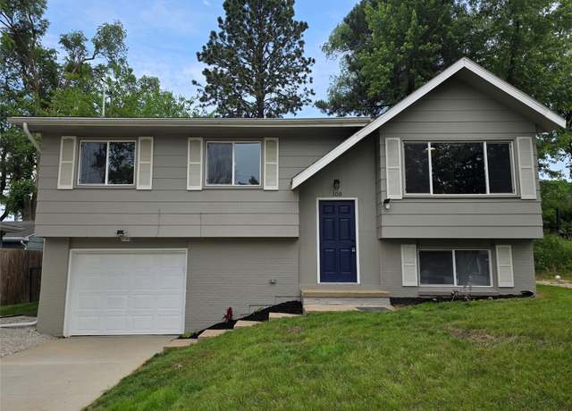 Property at 108 E Philip St, Des Moines, IA 50315, 4 beds, 2 baths