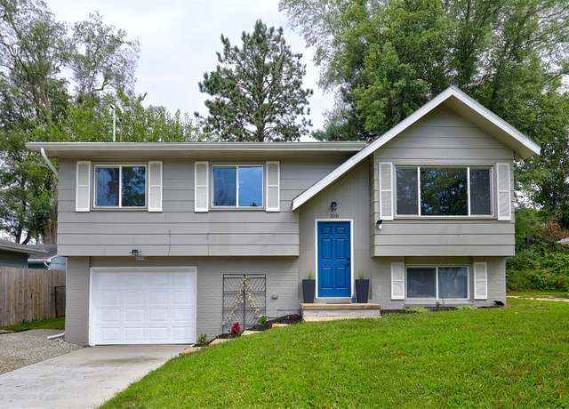 Property at 108 E Philip St, Des Moines, IA 50315, 4 beds, 2 baths