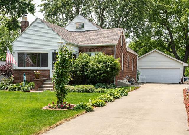 Property at 3320 61st St, Des Moines, IA 50322