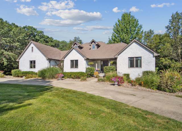 Property at 34089 Mill Creek Dr, Adel, IA 50003, 4 beds, 2.5 baths