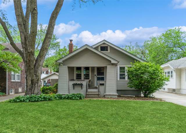 Property at 1518 45th St, Des Moines, IA 50311, 2 beds, 1 bath