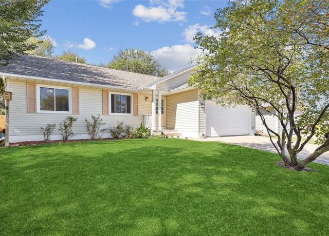Property at 423 E Burnham Ave, Des Moines, IA 50315, 3 beds, 3 baths