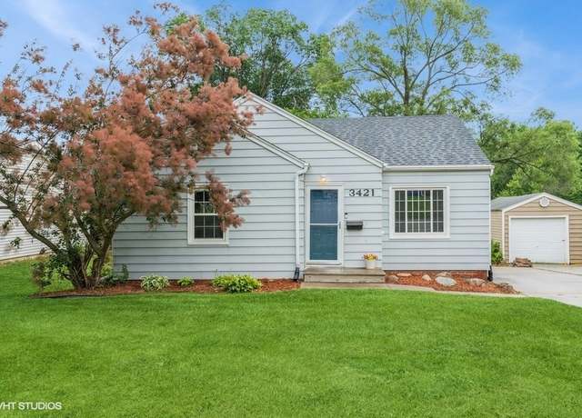 Property at 3421 64th St, Urbandale, IA 50322, 2 beds, 2 baths