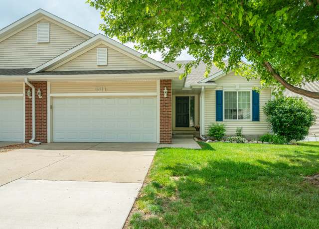 Property at 5514 SE 24th St, Des Moines, IA 50320, 2 beds, 3 baths