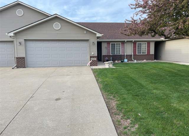 Property at 3103 SE Turnberry Dr, Ankeny, IA 50021, 2 beds, 2 baths