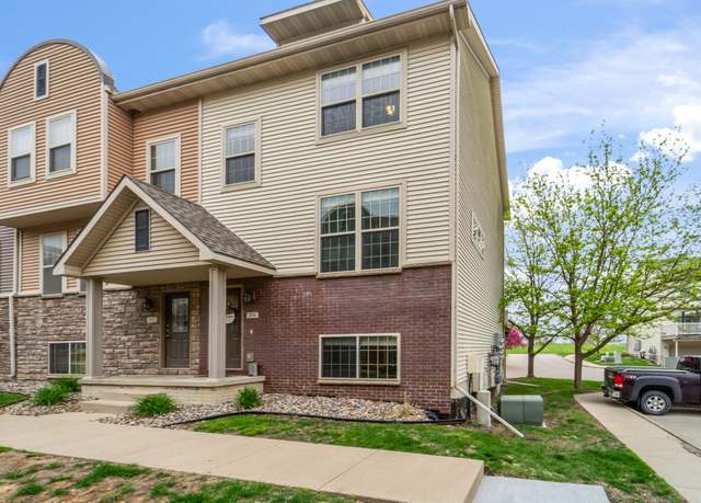 Property at 3600 SE Glenstone Dr #301, Grimes, IA 50111, 2 beds, 2.5 baths