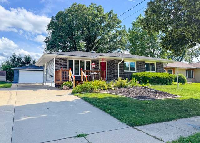 Property at 3223 Hull Ave, Des Moines, IA 50317, 3 beds, 2 baths