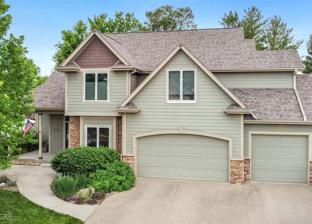 Property at 4710 76th St, Urbandale, IA 50322, 4 beds, 4.5 baths