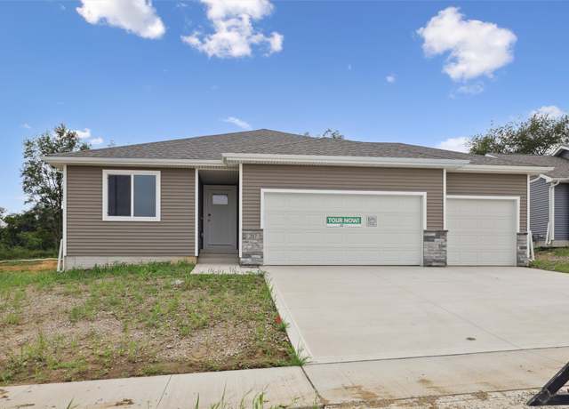 Property at 207 S Walnut Dr, Norwalk, IA 50211, 3 beds, 2 baths