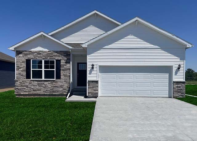 Property at 16812 Plum Dr, Urbandale, IA 50322, 4 beds, 3 baths