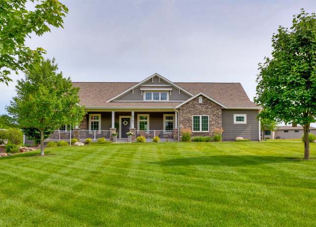 Property at 4701 NW 98th Ave, Polk City, IA 50226, 4 beds, 3.5 baths