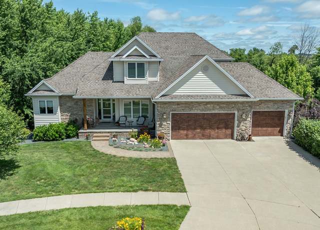 Property at 105 Everett Cir, Mingo, IA 50168, 4 beds, 3.5 baths