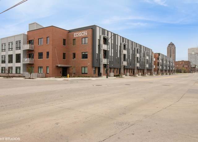 Property at 450 SW 7th St #209, Des Moines, IA 50309, 2 beds, 2 baths