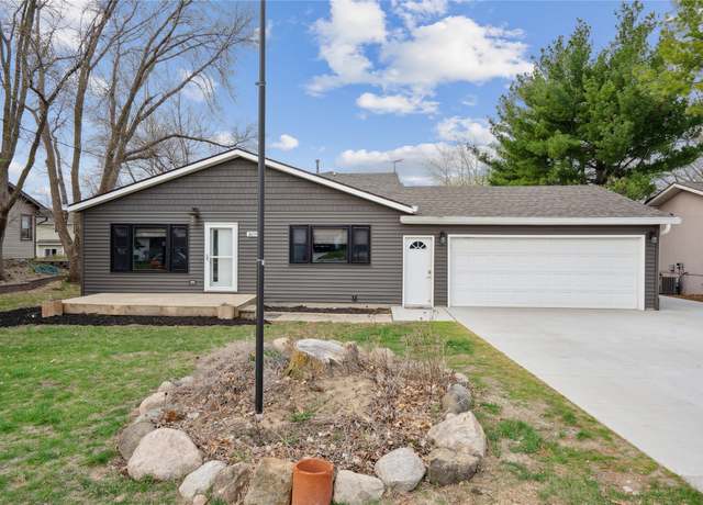 Property at 805 Davis St, Polk City, IA 50226, 4 beds, 3 baths