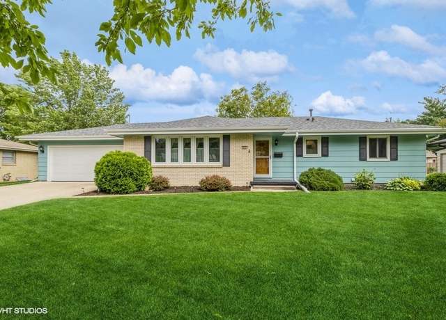 Property at 809 SE Sherman Dr, Ankeny, IA 50021, 3 beds, 2 baths