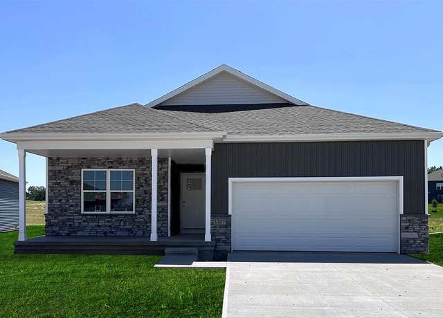 Property at 16808 Plum Dr, Urbandale, IA 50322, 4 beds, 3 baths
