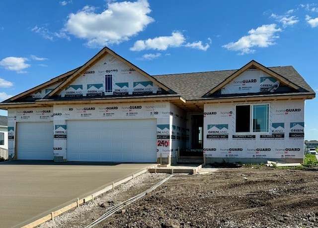 Property at 240 NW Lavelle Dr, Waukee, IA 50263, 3 beds, 2 baths