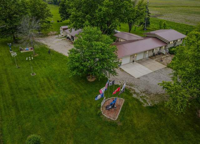 Property at 23873 160th Ave, Centerville, IA 52544, 3 beds, 1.5 baths