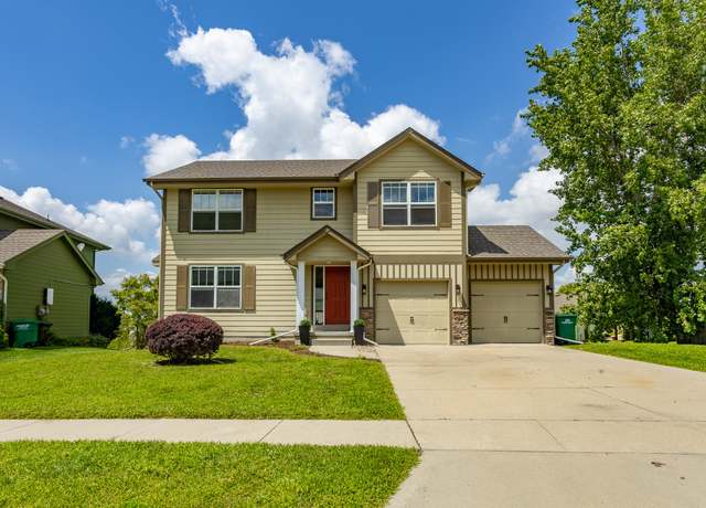 Property at 2010 SE Clover Ridge Dr, Ankeny, IA 50021, 4 beds, 2.5 baths