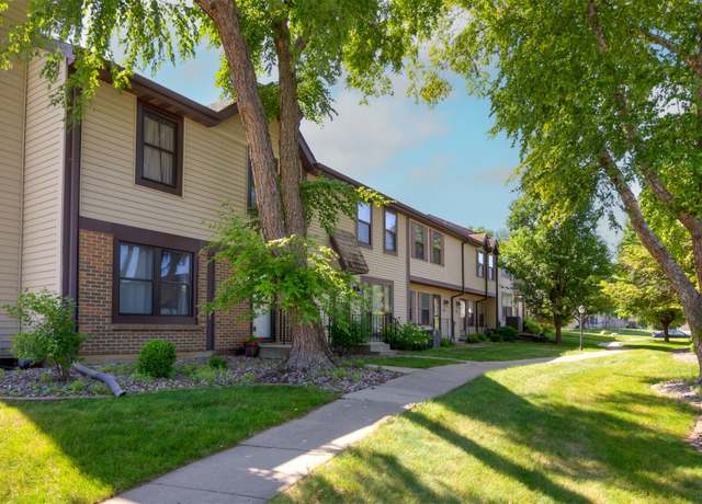Property at 8628 Alpine Dr Unit C, Urbandale, IA 50322, 2 beds, 1.5 baths