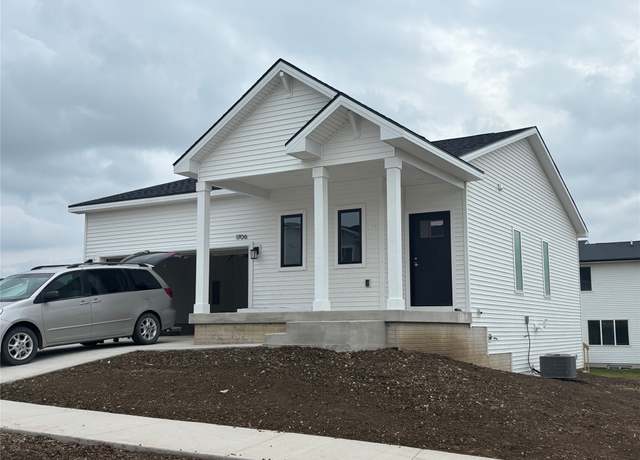 Property at 1706 Gordon Ct, Norwalk, IA 50211, 3 beds, 2.5 baths