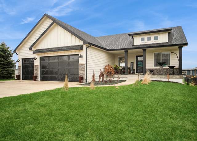 Property at 1605 Timberview Dr, Norwalk, IA 50211, 4 beds, 3 baths