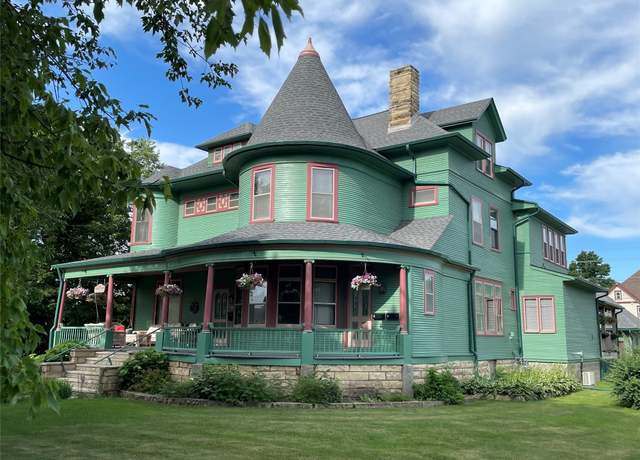 Property at 1133 Broad St, Grinnell, IA 50112, 11 beds, 9.5 baths