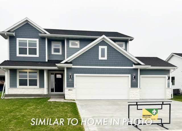 Property at 9628 NW 82nd Ave, Johnston, IA 50131, 5 beds, 5 baths