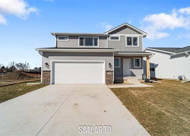Property at 1035 Linden St, De Soto, IA 50069, 4 beds, 2.5 baths