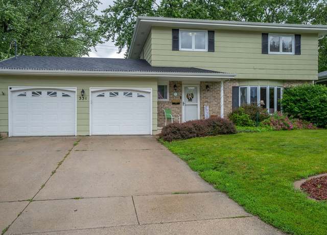 Property at 331 E 24th St N, Newton, IA 50208, 4 beds, 1.5 baths