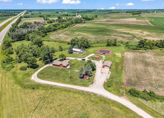 Property at 31661 180th St, Granger, IA 50109, 3 beds, 3 baths