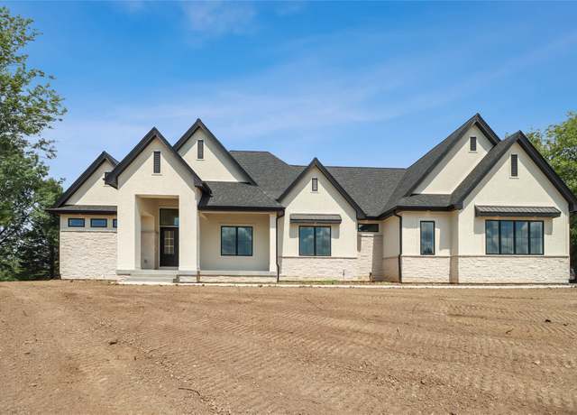 Property at 6267 Fairway Trl, Norwalk, IA 50211, 5 beds, 4 baths