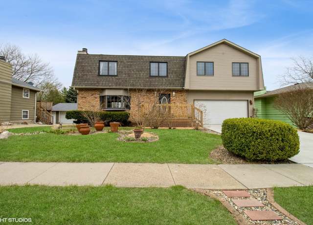 Property at 705 12th Ave NW, Altoona, IA 50009, 3 beds, 2.5 baths