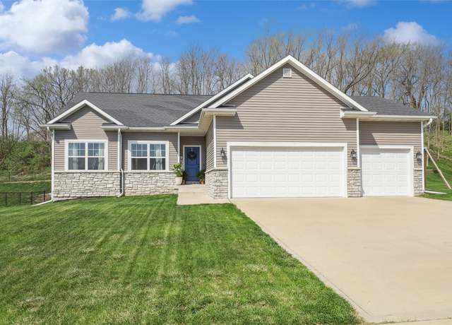Property at 1305 S O St, Indianola, IA 50125, 4 beds, 3 baths