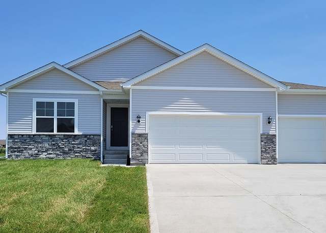 Property at 1395 Northview Dr, Waukee, IA 50263, 4 beds, 3 baths