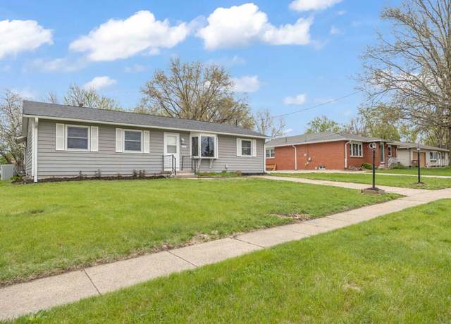Property at 1509 4th St SW, Altoona, IA 50009, 4 beds, 1 bath