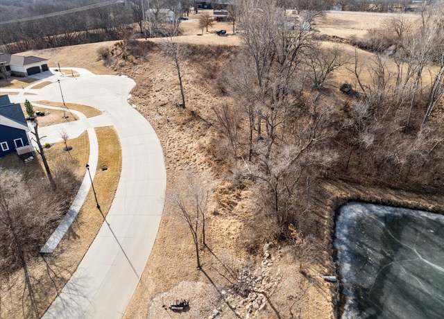 Property at 5689 Arbor Lake Dr, Pleasant Hill, IA 50327