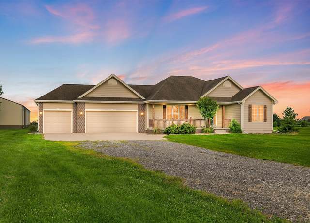 Property at 35796 M Ave, Earlham, IA 50069, 4 beds, 3.5 baths