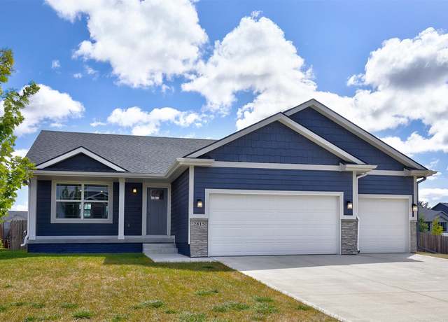 Property at 2815 SE Bluestem Dr, Waukee, IA 50263, 4 beds, 3 baths