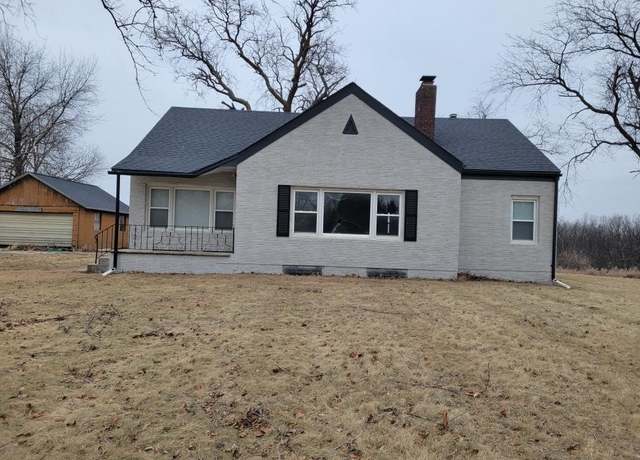 Property at 5087 Fulton St, Norwalk, IA 50211, 3 beds, 2 baths