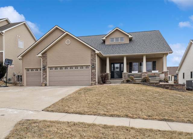 Property at 6805 Aubrey Ct, Johnston, IA 50131, 5 beds, 3 baths