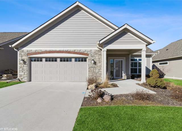 Property at 2806 NW 38th Ln, Ankeny, IA 50023, 2 beds, 2 baths