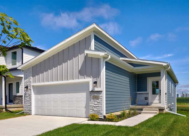 Property at 1061 NW Macarthur Ln, Waukee, IA 50263, 4 beds, 3 baths