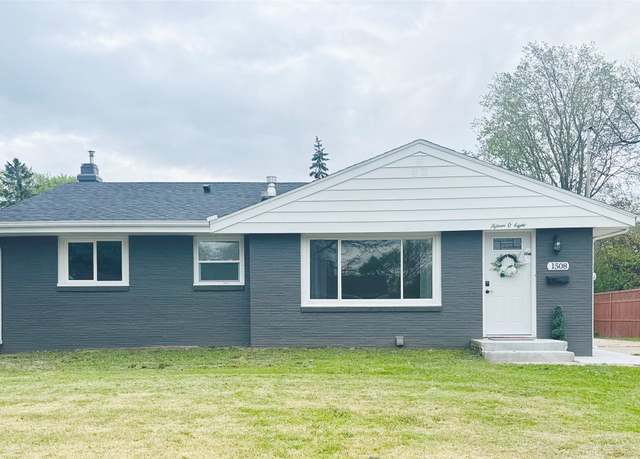 Property at 1508 E Tiffin Ave, Des Moines, IA 50316, 3 beds, 1 bath