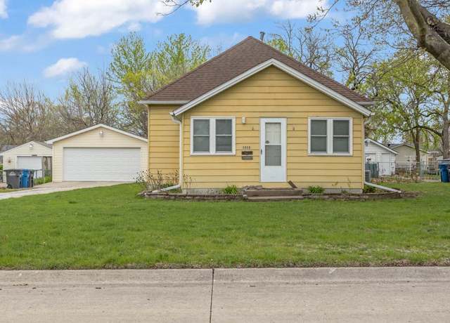 Property at 1313 Rose Ave, Des Moines, IA 50315, 2 beds, 1 bath