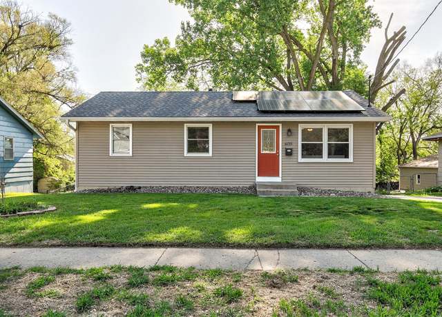 Property at 4135 51st St, Des Moines, IA 50310, 5 beds, 1 bath